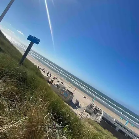 Beach House With Romantic Garden Villa Egmond aan Zee